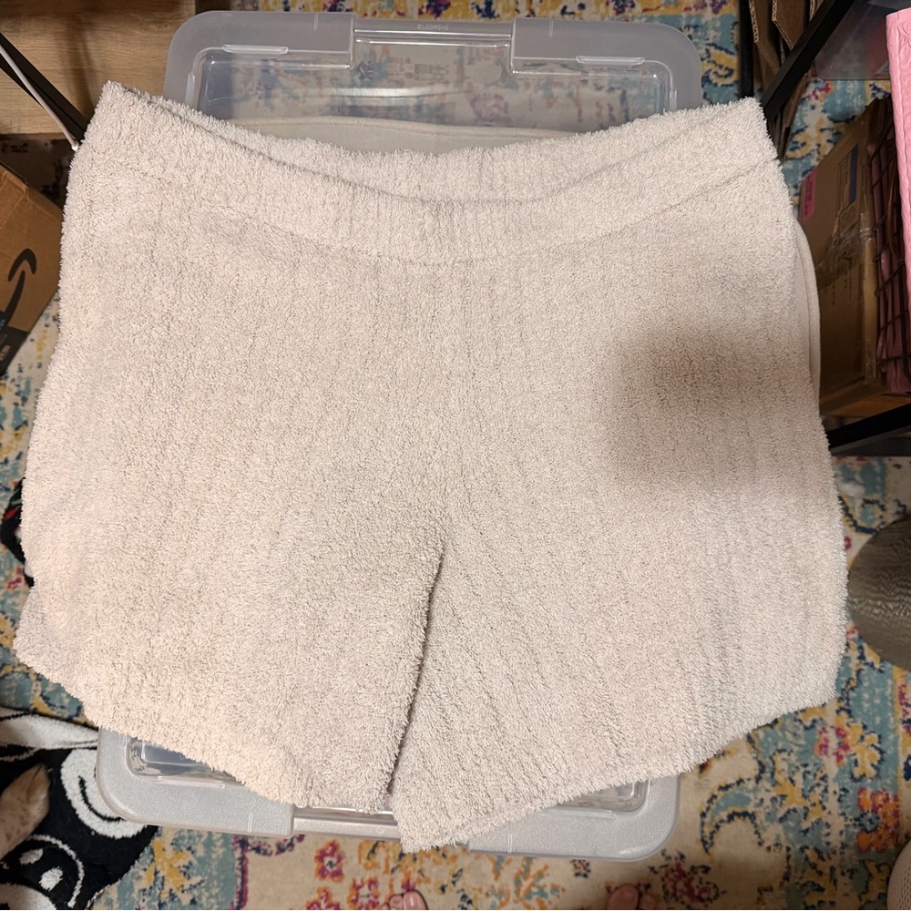 Women's Cream Shorts